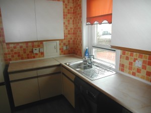 eu038kitchen_300