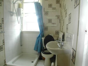 eu038showerroom_300